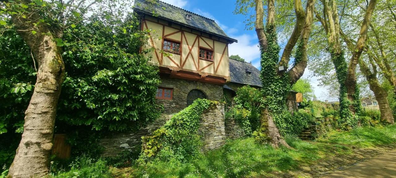 Charming Traditional 2-Bed Cottage Near Plémet Zewnętrze zdjęcie