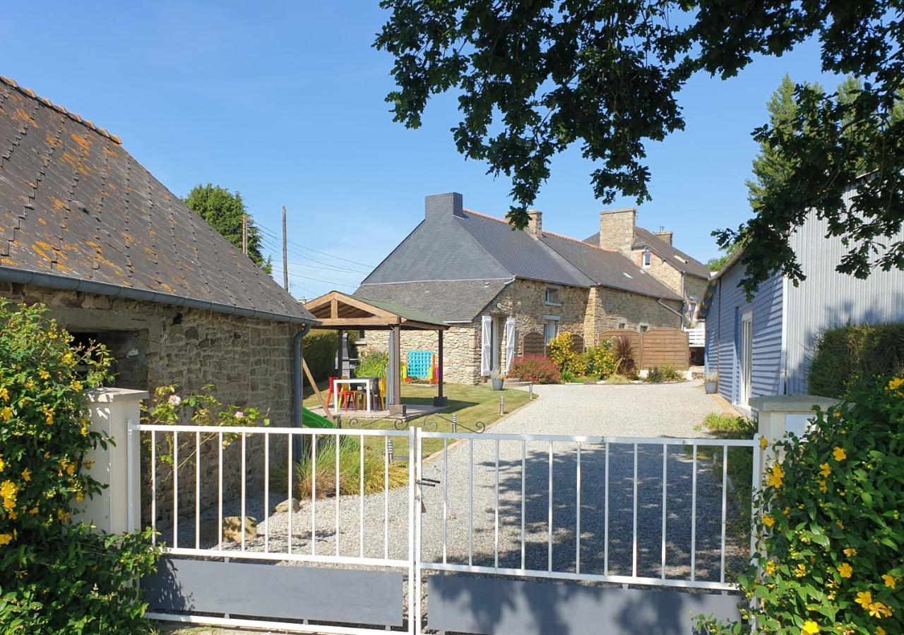 Charming Traditional 2-Bed Cottage Near Plémet Zewnętrze zdjęcie
